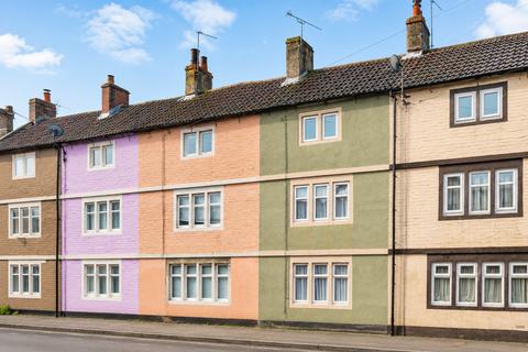 London Road, Chippenham, SN15