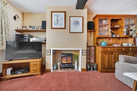 2 bedroom terraced house for sale, London Road, Chippenham, SN15