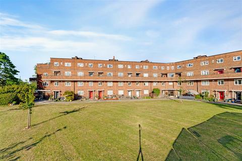 Lonsdale Road, Barnes