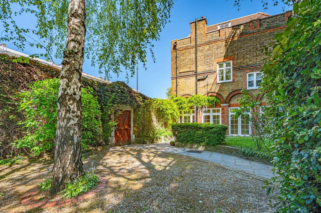 Courtyard, garden