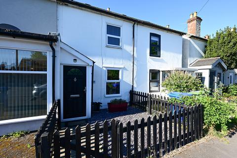 Reading Road, Farnborough, GU14
