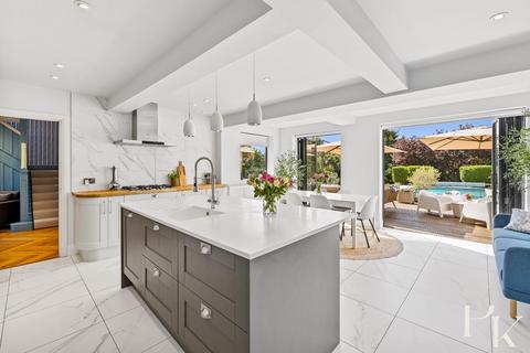 5 bedroom detached house for sale, Tongdean Road, Hove