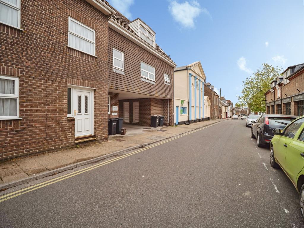 1 bedroom apartment for sale