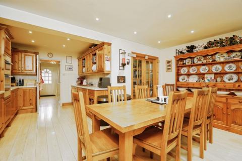4 bedroom semi-detached house for sale, Headley Way, Headington, Oxford