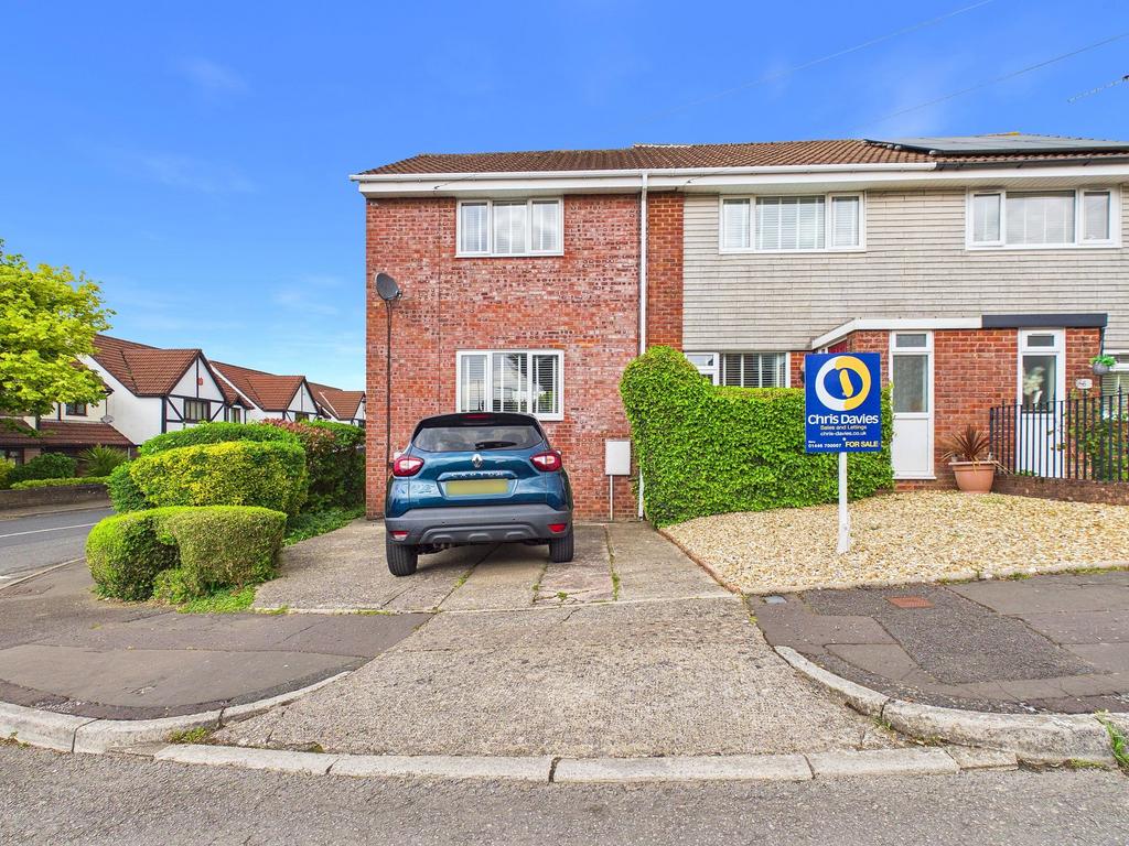 Rutland Close, Barry, CF62 3 bed semi-detached house - £349,950