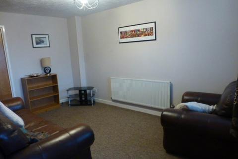 2 bedroom terraced house to rent, Johnstown, Carmarthen,