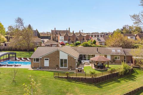 5 bedroom detached house for sale, Coldstream Lane, Hardingstone Northampton, NN4 6DB