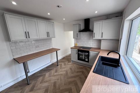 4 bedroom end of terrace house for sale, Lewis Street, Pentre, Rhondda Cynon Taff, CF41