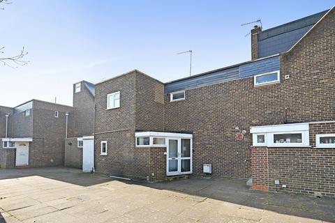 Friendship Walk, Northolt, UB5