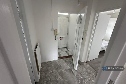 2 bedroom flat to rent, Plaistow Park Road, London, E13