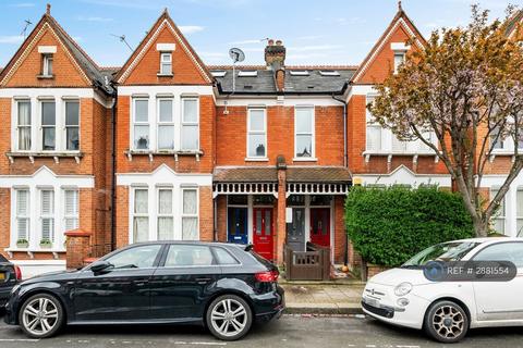 4 bedroom flat to rent, Yukon Road, London, SW12