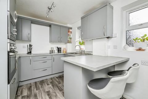 2 bedroom semi-detached house for sale, Sandringham Close, Spalding, PE12