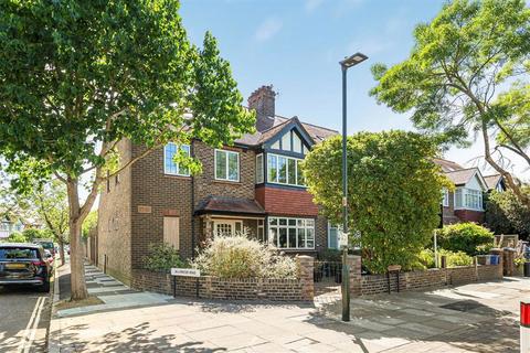 Ferry Road, London SW13