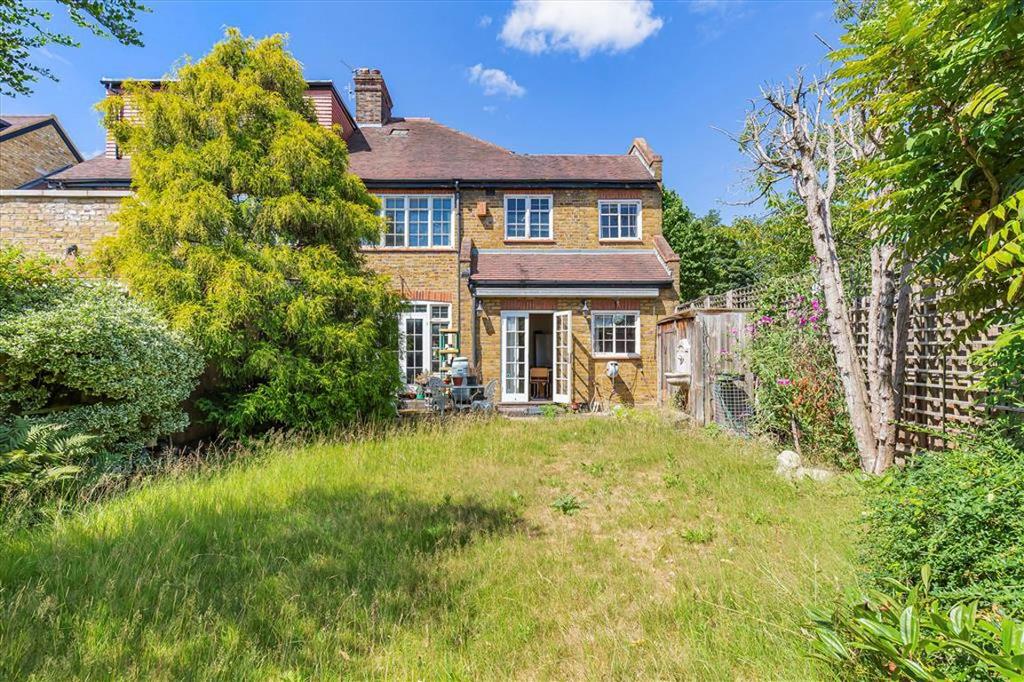 Detached house exterior, garden