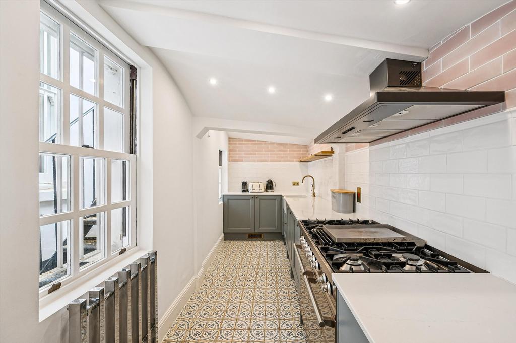 Apartment in London - View 3