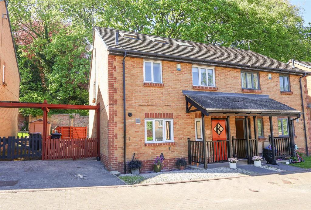 4 bedroom semi-detached house for sale