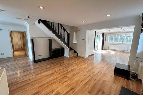4 bedroom semi-detached house for sale, Kemsley Chase, Berkshire SL2