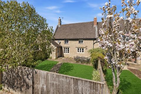 2 bedroom character property for sale, Main Street, Barrowden, Rutland