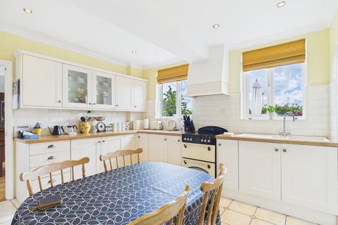 5 bedroom detached house for sale, Woodside Road, Bexleyheath DA7