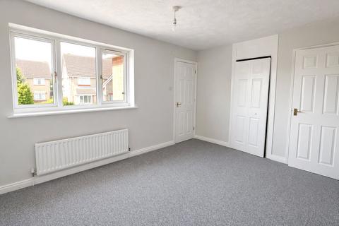 3 bedroom end of terrace house for sale, Portchester Close, Peterborough, Cambridgeshire, PE2