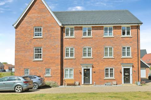 Terraced house - Grouse Close, Sprowston, Norwich