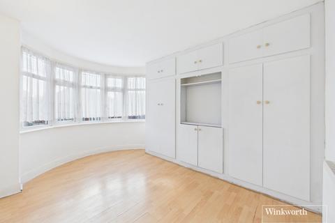 3 bedroom semi-detached house for sale, St. Georges Avenue, London NW9