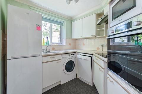 2 bedroom retirement property for sale, Glenmoor Road, West Parley, Ferndown