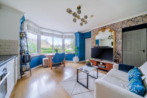 1 bedroom flat for sale, London Road, Surrey GU1
