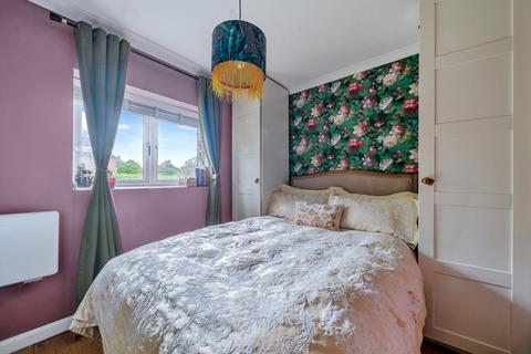 1 bedroom flat for sale, London Road, Surrey GU1