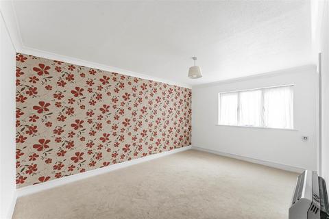 1 bedroom retirement property for sale, Ellen Court, North Chingford