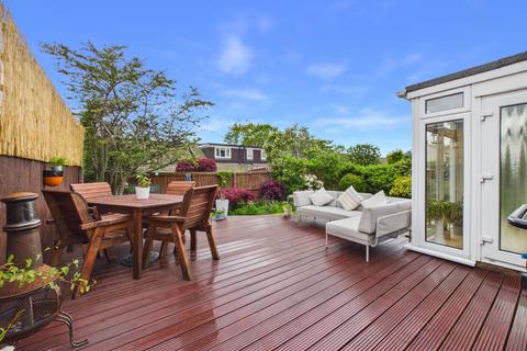 4 bedroom detached house for sale, Lilac Gardens, Whickham, NE16