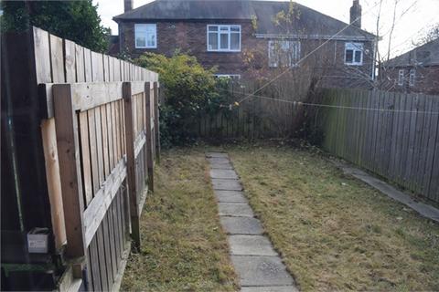 2 bedroom flat to rent, Arkwright Street, Gateshead, NE8