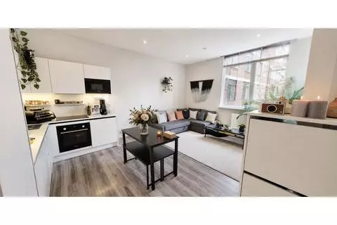 1 bedroom ground floor flat for sale – pohled 4