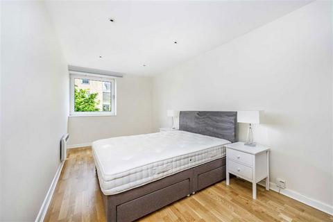 undefined, Branch Road, London E14