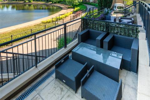 4 bedroom terraced house for sale, Felsted, Caldecotte, Milton Keynes, MK7