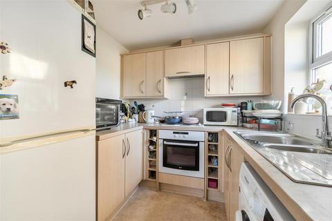 1 bedroom flat for sale, Freestone Way, Corsham