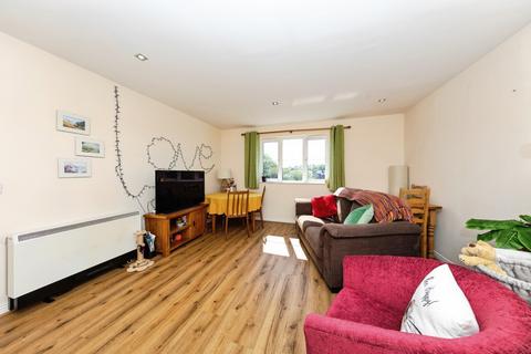 2 bedroom flat for sale, Bryntirion, Carmarthenshire SA15