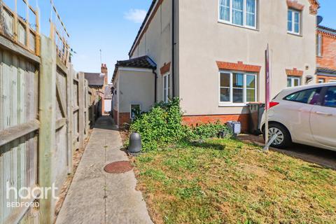 1 bedroom end of terrace house for sale, Eagle Way, Bedford