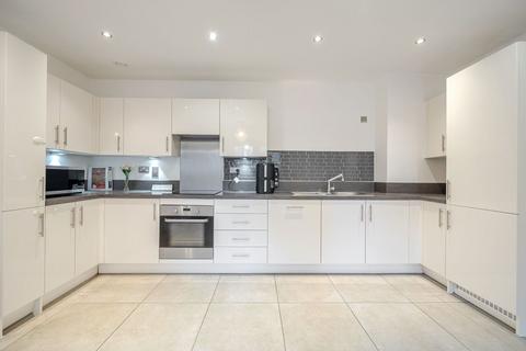 3 bedroom flat for sale, Yeoman Street, Deptford, London, SE8