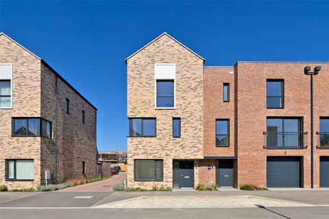 3 bedroom end of terrace house to rent, Lady White Crescent, Oxford, Oxfordshire, OX2