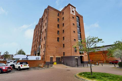 1 bedroom flat for sale, Kingston Street, Hull