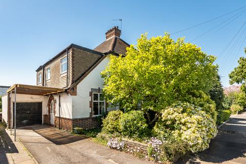 St. Ursula Grove, Pinner, HA5