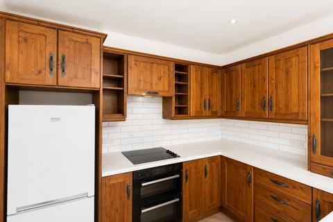 3 bedroom terraced house to rent, Naunton Crescent, Leckhampton, Cheltenham, Gloucestershire, GL53