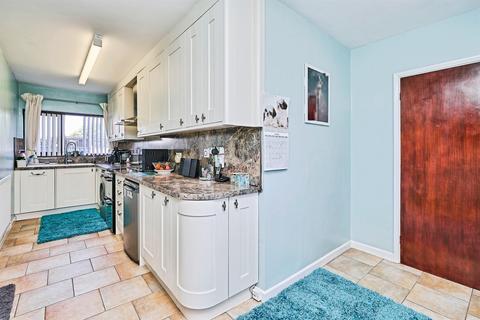 3 bedroom semi-detached house for sale, Churchill Road, WALSALL