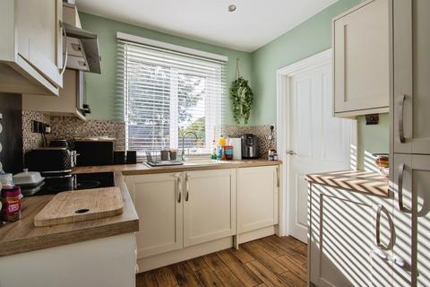 2 bedroom semi-detached house for sale, Murton Close, LEEDS