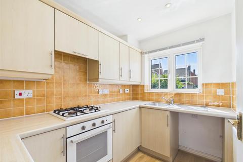 2 bedroom terraced house to rent, Carisbrooke Grove, Stamford