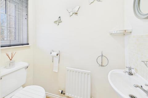 2 bedroom terraced house to rent, Carisbrooke Grove, Stamford