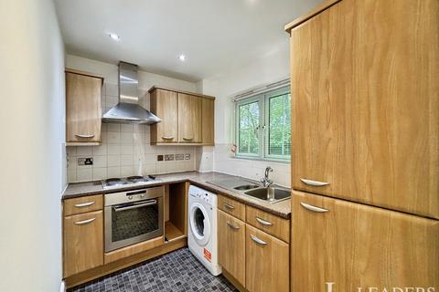 2 bedroom flat to rent, Bromley Close, East Road, Harlow, CM20