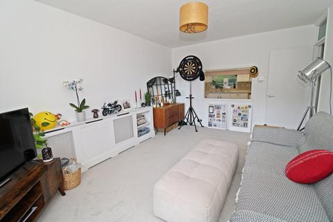 2 bedroom ground floor flat for sale, Westmoreland Road, Bromley, BR2