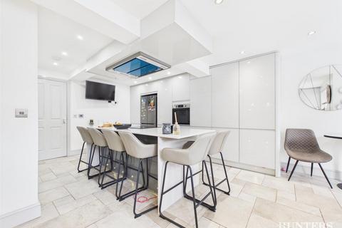 3 bedroom townhouse for sale, Brackenrigg, Leadgate, Consett